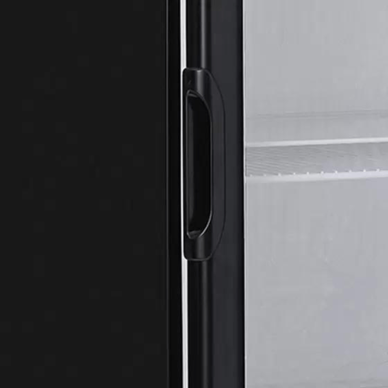 Expositor de bebidas Gelopar GPTU-40 Preto Refrigerador